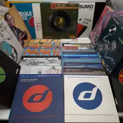 Wholesale - DJ Bundle Box 1 - Electronic mix (Mint / SS / NM condition)