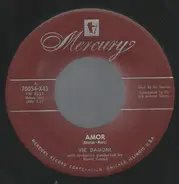 Vic Damone Accompanied By The Jack Halloran Singers - Amor