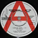 7inch Vinyl Single - Vic Dana - I Love You Drops