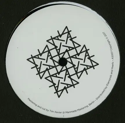 Vohkinne - Radiation, Fixation