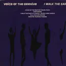 7inch Vinyl Single - Voice Of The Beehive - I Walk The Earth - Incl. poster, incl. pin