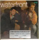 7'' - Waterfront - Cry