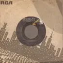 7'' - Willie Nelson - It Should Be Easier Now / I'm A Memory