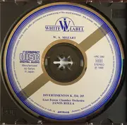CD - Mozart - Divertimentos K.334 & 205