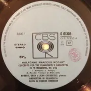 LP - Wolfgang Amadeus Mozart , Johann Sebastian Bach , Robert Casadesus , Gaby Casadesus E Jean Casadesu - Concerto Per Tre Pianoforti E Orchestra In Fa Maggiore, K. 242 / Concerto Per Tre Pianoforti E Orchestra In Re Minore, BWV 1063 - Gatefold