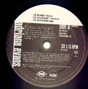 Adriana Evans - Love Is All Around