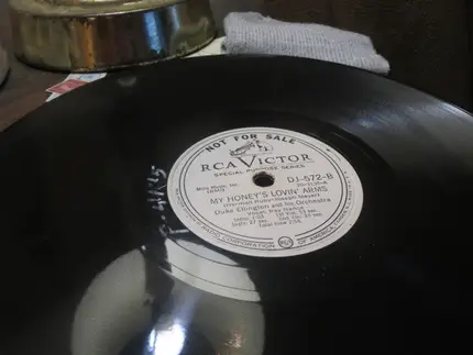 Al Goodman And His Orchestra / Duke Ellington And His Orchestra - Stout-Hearted Men / My Honey's Lovin' Arms