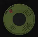 7inch Vinyl Single - Alice Cooper - School's Out / Gutter Cat