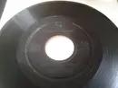 7inch Vinyl Single - Annie Lennox - Little Bird