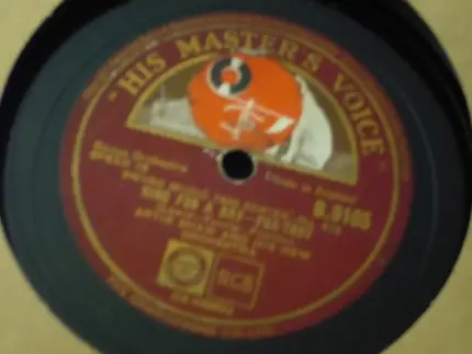 Artie Shaw And His Orchestra - King For A Day / April In Paris