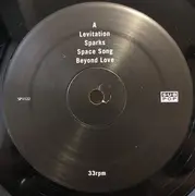 LP & MP3 - Beach House - Depression Cherry - velvet textured sleeve