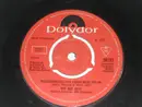 7inch Vinyl Single - Bee Gees - Massachusetts (The Lights Went Out In) - 3-prong knockout centre