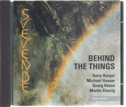 Behind the Things - Svevende