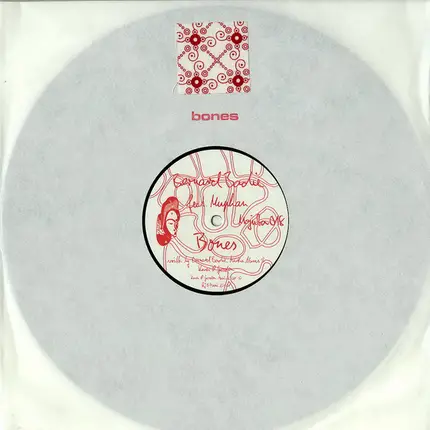 Bernard Badie Feat. Muphan - Bones
