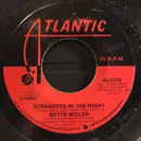 7inch Vinyl Single - Bette Midler - Strangers In The Night / Samedi Et Vendredi - PL suffix
