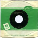 7inch Vinyl Single - Bill Black's Combo - Yogi / Ole Buttermilk Sky