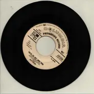 Billy Walker - Kissing You / You're The Only Good Thing (That's Happened To Me)