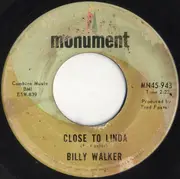 7inch Vinyl Single - Billy Walker - A Million And One / Close To Linda - company sleeve
