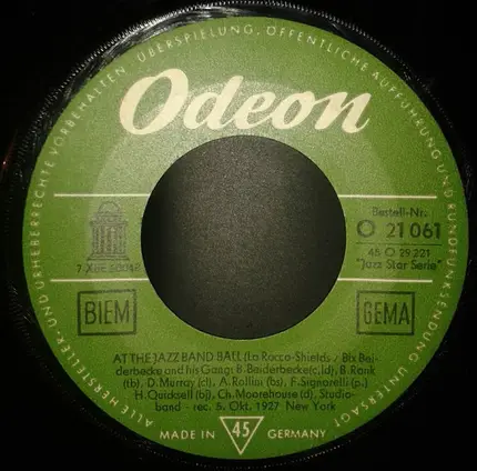 Bix Beiderbecke And His Gang - Royal Garden Blues / At The Jazz Band Ball
