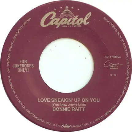 Bonnie Raitt - Love Sneakin' Up On You