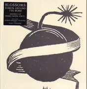 Double LP - Blossoms - Ribbon Around The Bomb - Dark Green Vinyl. Gatefold.