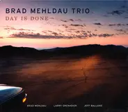 Brad Mehldau Trio - Day Is Done