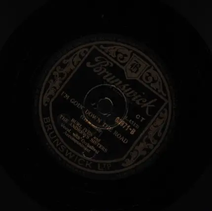 Burl Ives and the andrews sisters - I'm going down the road / Blue tail fly
