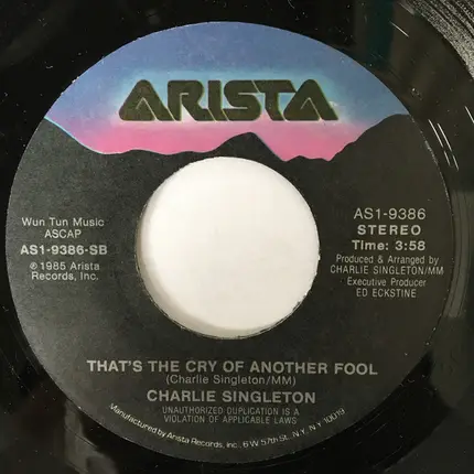 Charlie Singleton - Make Your Move On Me Baby / That's The Cry Of Another Fool