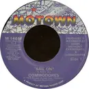 7inch Vinyl Single - Commodores - Sail On / Thumpin' Music