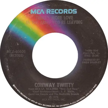 Conway Twitty - The Games That Daddies Play / There's More Love In The Arms You're Leaving