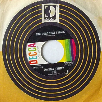 Conway Twitty - She Needs Someone To Hold Her (When She Cries)