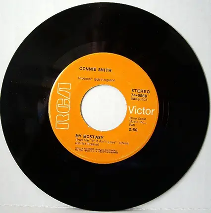 Connie Smith - Love Is the Look You're Looking For