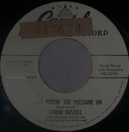 Connie Russell - Love Me / Papa's Puttin' The Pressure On