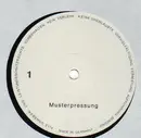 12inch Vinyl Single - Cosmo Crew Featuring Daisy Dee - Back It Up - whitelabel  musterpressung