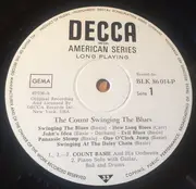 LP - Count Basie Orchestra - The Count Swinging The Blues