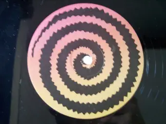 Close-Up - My Forbidden Fruit