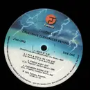 LP - Creedence Clearwater Revival Featuring John Fogerty - Chronicle