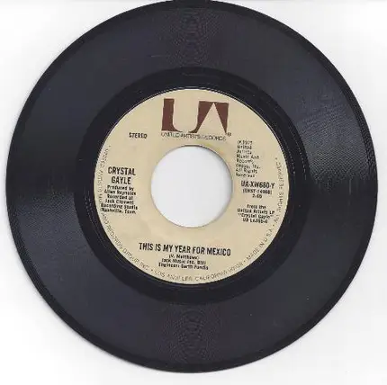Crystal Gayle - This Is My Year For Mexico