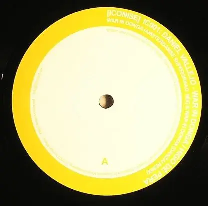 Daniel Vallejo - War In Donga/higo De Pera