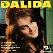 Dalida Accompagnée Par Raymond Lefèvre Et Son Grand Orchestre - Les Marrons Chauds