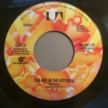 Darts - Daddy Cool / The Girl Can't Help It / Too Hot In The Kitchen