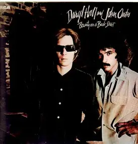 Daryl Hall & John Oates - Beauty on a Back Street