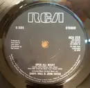 7inch Vinyl Single - Daryl Hall & John Oates - Family Man - Solid Centre