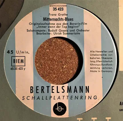 Das Bunte Tanzorchester unter der Leitung von Macky Kasper , Rudolf Graetz - Pfeifmarsch Aus "Die Brücke Am Kwai"  Colonel Bogey / Mitternachts-Blues