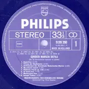 Double LP - De Marinierskapel Der Koninklijke Marine - Gouden Marsen Defilé - De 30 Beroemdste Marsen In Stereo