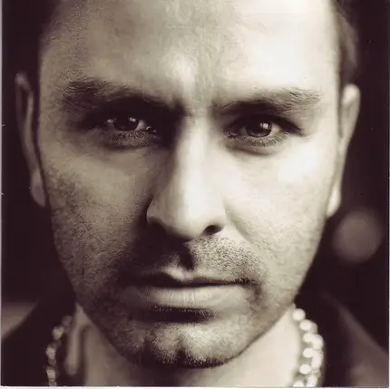 Demir Demirkan - 2004 İstanbul