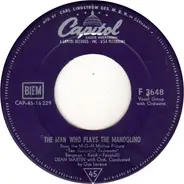 Dean Martin - Captured / The Man Who Plays The Mandolino