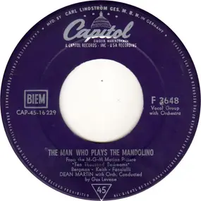 Dean Martin - Captured / The Man Who Plays The Mandolino
