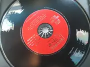 CD - Derriere Le Miroir - Thieves & Kisses