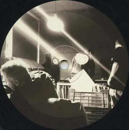 Dona - City With No Fear